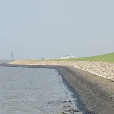 Mit Terrasse- Grill Und Garten By Interhome